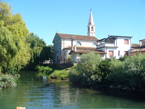 paese sul fiume Sile